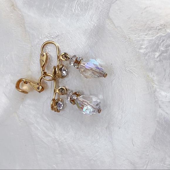 Vintage Gold Tone CZ Aurora Borealis Crystal Bead Dangle Clip Earrings 1.25” - Picture 10 of 11